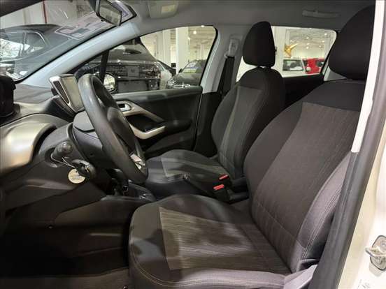 PEUGEOT-2008-2021