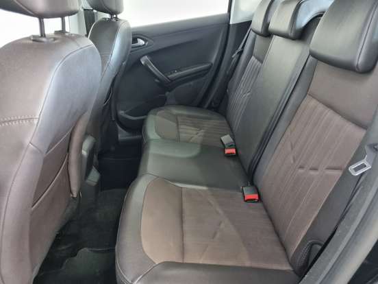 PEUGEOT-2008-1.6 16V FLEX GRIFFE 4P AUTOMÁTICO PEUGEOT-2008-2015