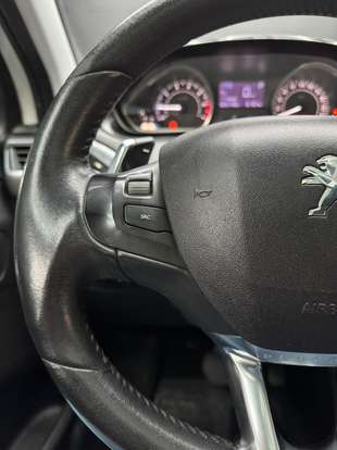 PEUGEOT-2008-2015