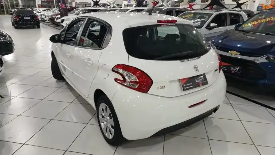 PEUGEOT-208-2014