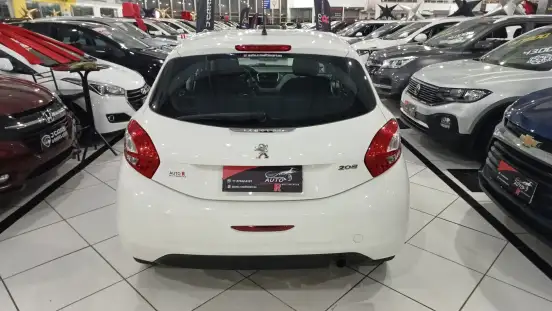 PEUGEOT-208-2014