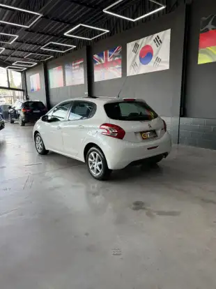 PEUGEOT-208-2014