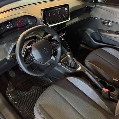 PEUGEOT-208-2024