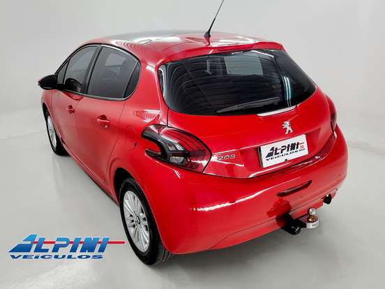 PEUGEOT-208-2018