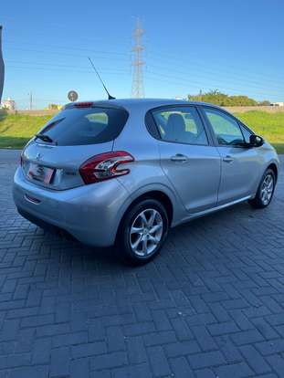 PEUGEOT-208-2014