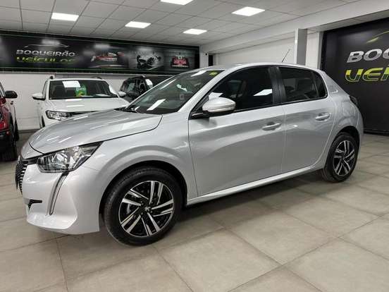 PEUGEOT-208-2021