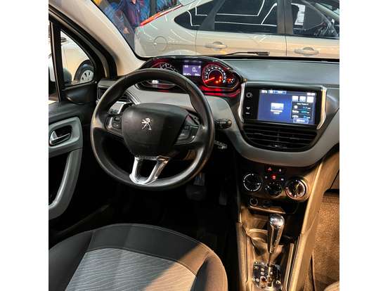PEUGEOT-208-2014