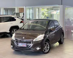 PEUGEOT 208 1.6 GRIFFE 16V FLEX 4P AUTOMÁTICO PEUGEOT 208 1.6 GRIFFE 16V FLEX 4P AUTOMÁTICO