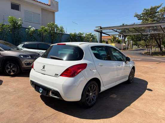 PEUGEOT-308-2013