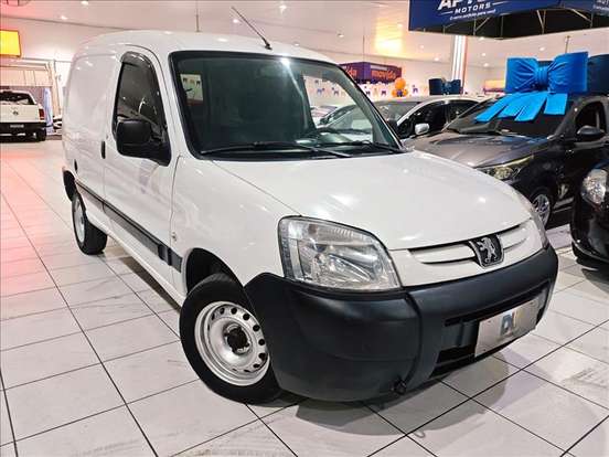 PEUGEOT-PARTNER-2014