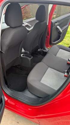 PEUGEOT-208-2015