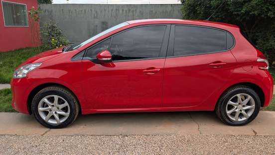 PEUGEOT-208-2015