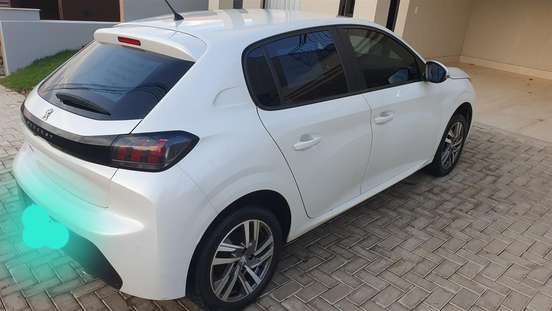 PEUGEOT-208-2022