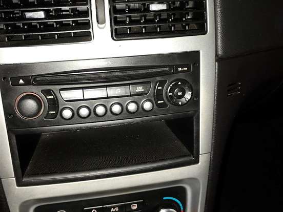 PEUGEOT-307-1.6 PRESENCE PACK 16V FLEX 4P MANUAL PEUGEOT-307-2011