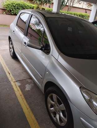 PEUGEOT-307-2011