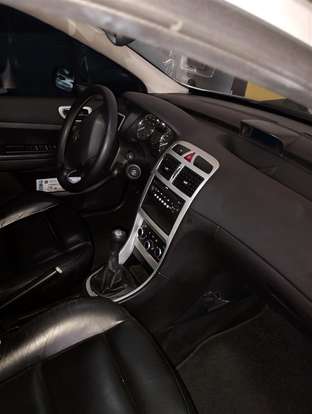 PEUGEOT-307-2011