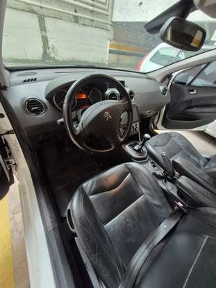 PEUGEOT-308-2012