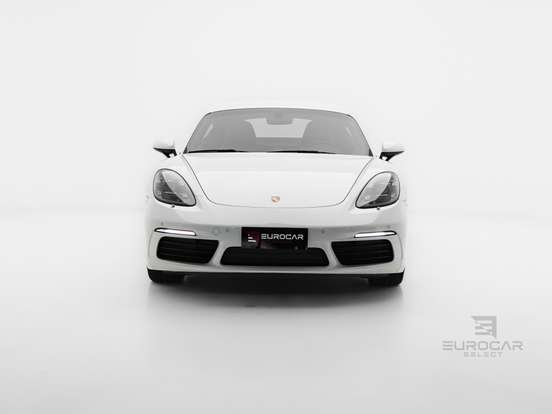 PORSCHE-718-2024