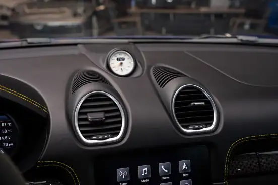 PORSCHE-718-2021