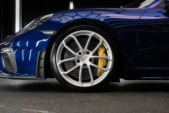 PORSCHE-718-2021