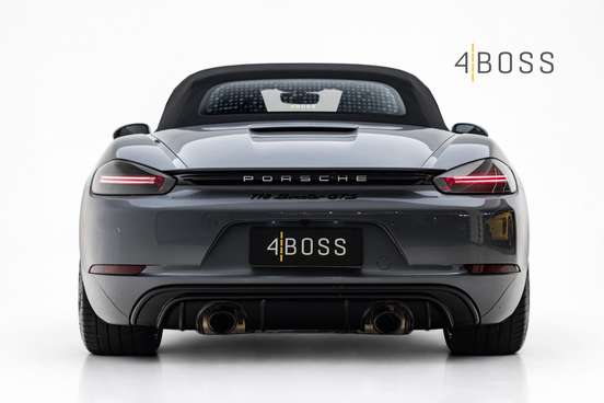 PORSCHE-718-2025