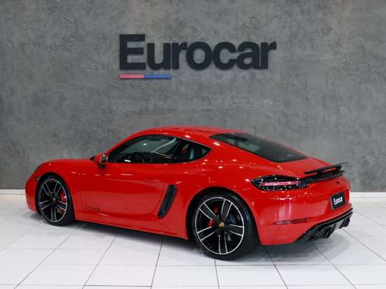 PORSCHE-718-2025