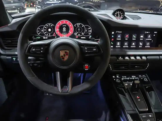 PORSCHE-911-2025