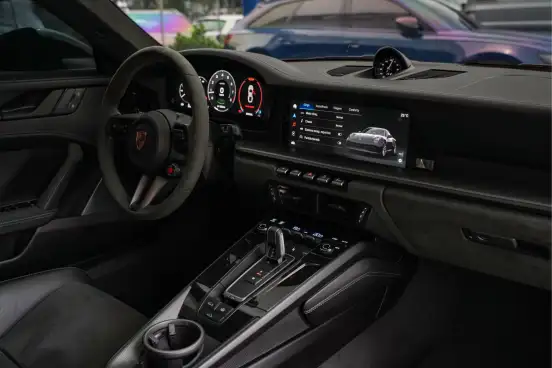 PORSCHE-911-2025