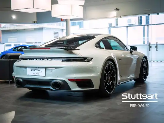 PORSCHE-911-2023