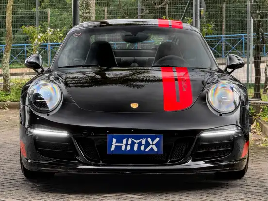 PORSCHE-911-2015