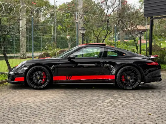 PORSCHE-911-2015