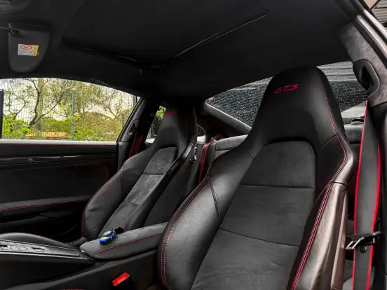 PORSCHE-911-2015