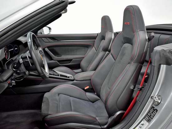PORSCHE-911-3.0 24V H6 GASOLINA CARRERA 4 GTS CABRIOLET PDK PORSCHE-911-2023