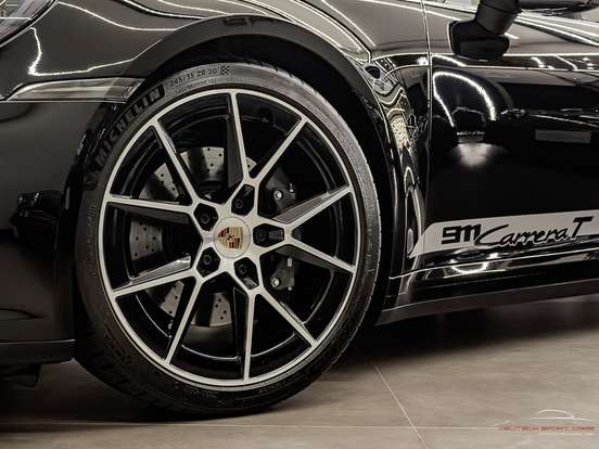 PORSCHE-911-2025