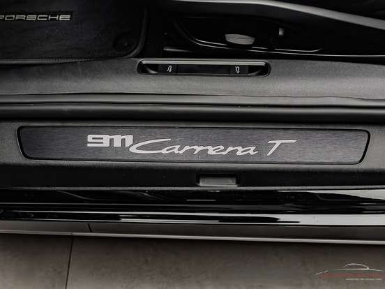 PORSCHE-911-2025