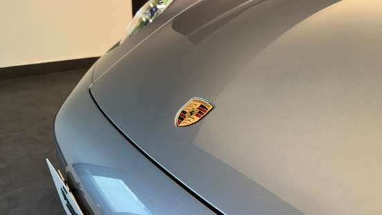 PORSCHE-911-2025