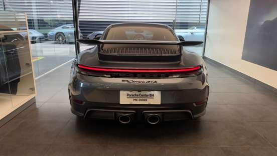 PORSCHE-911-2025