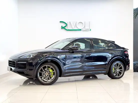 PORSCHE-CAYENNE-2021