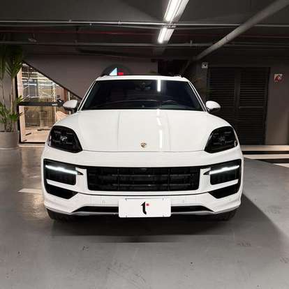 PORSCHE-CAYENNE-2025