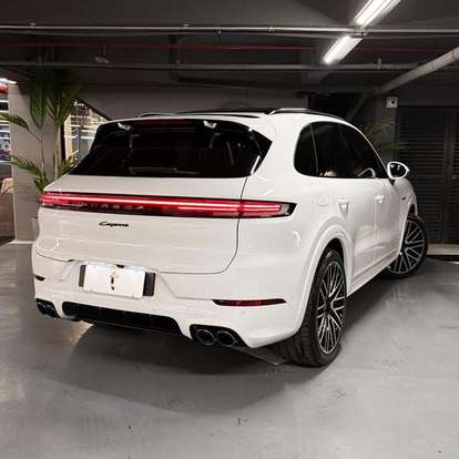 PORSCHE-CAYENNE-2025