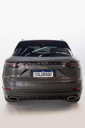 PORSCHE-CAYENNE-2022