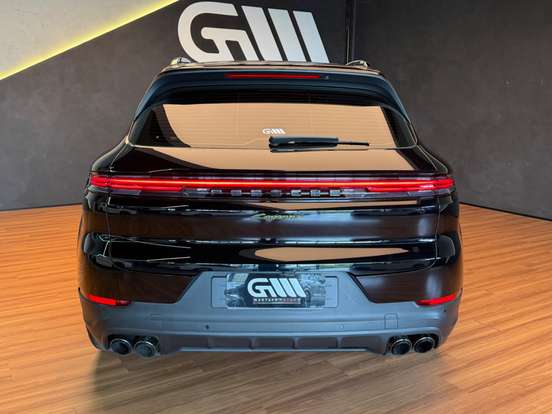 PORSCHE-CAYENNE-2024