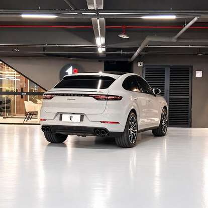 PORSCHE-CAYENNE-2022