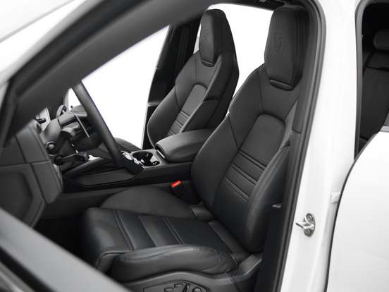 PORSCHE-CAYENNE-2025