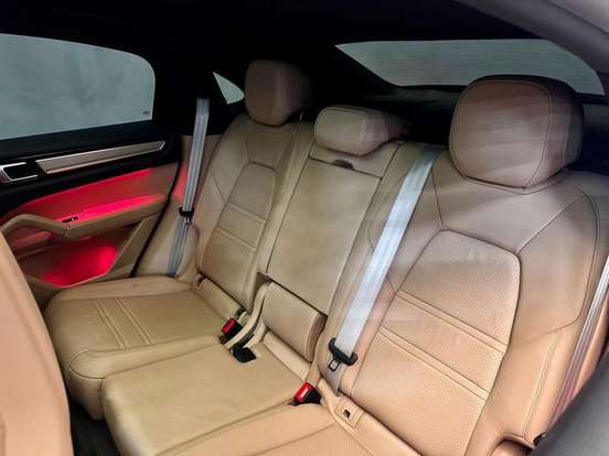PORSCHE-CAYENNE-2023