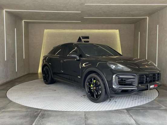 PORSCHE-CAYENNE-2023