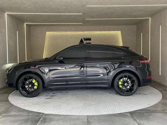 PORSCHE-CAYENNE-2023