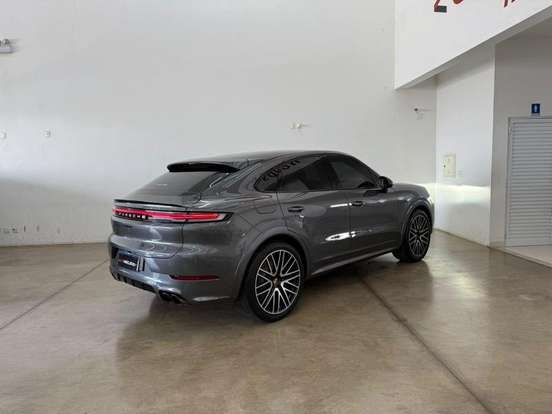 PORSCHE-CAYENNE-2024