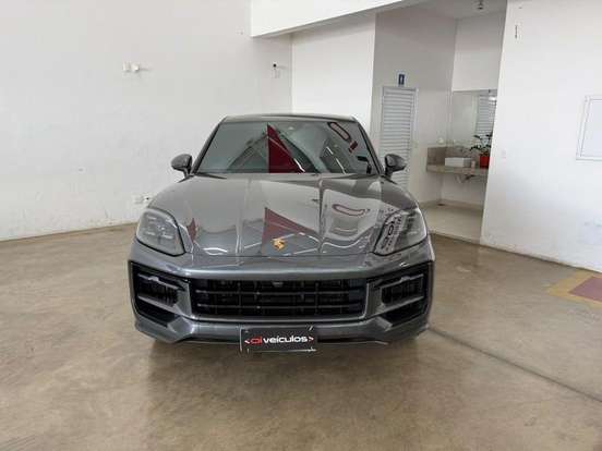 PORSCHE-CAYENNE-2024