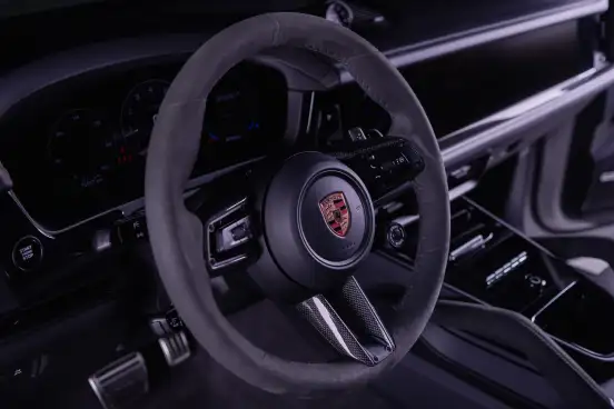 PORSCHE-CAYENNE-2025